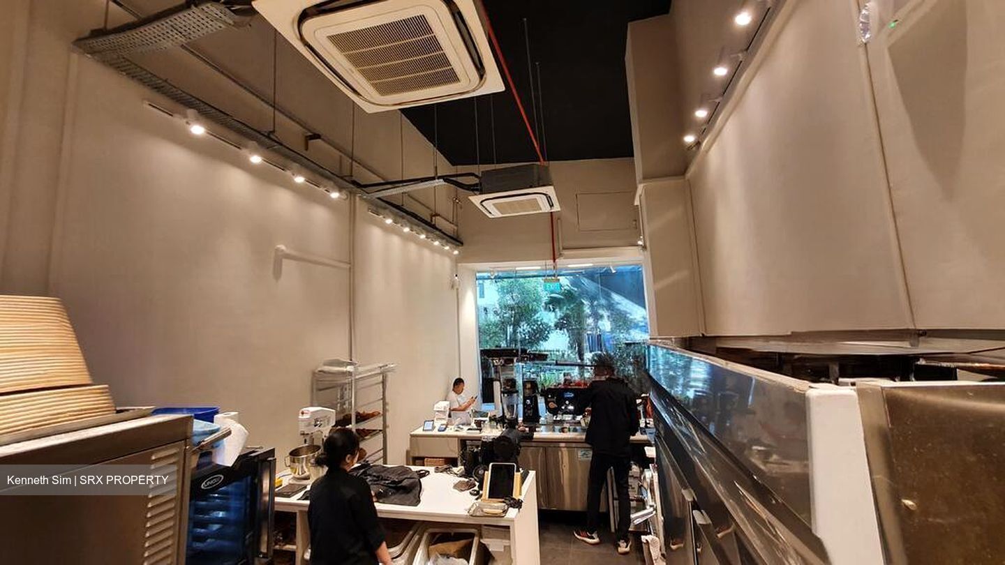The Commerze@irving (D13), Retail #602952481